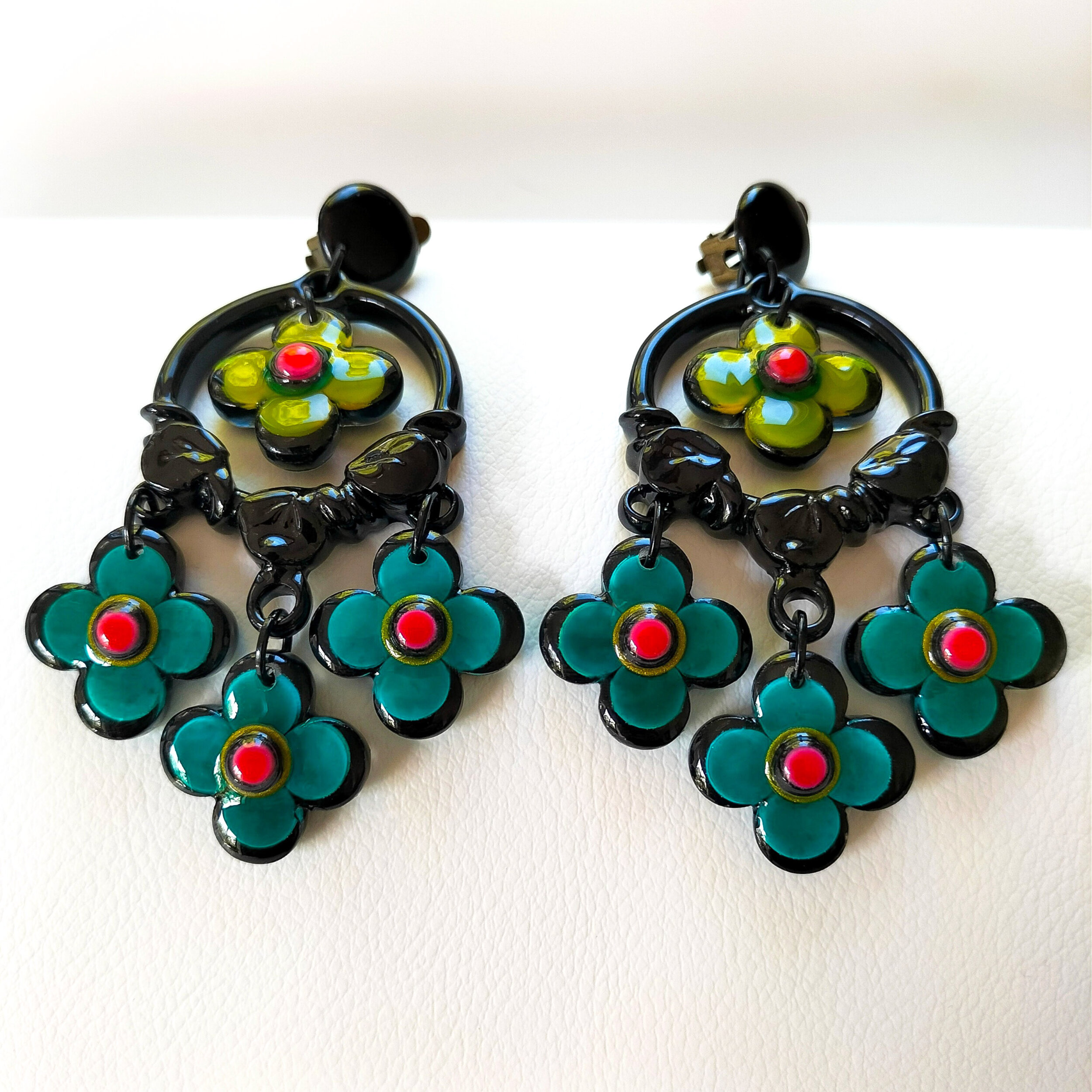 Boucles-oreilles-grandes-fleur-turquoise-verte-10
