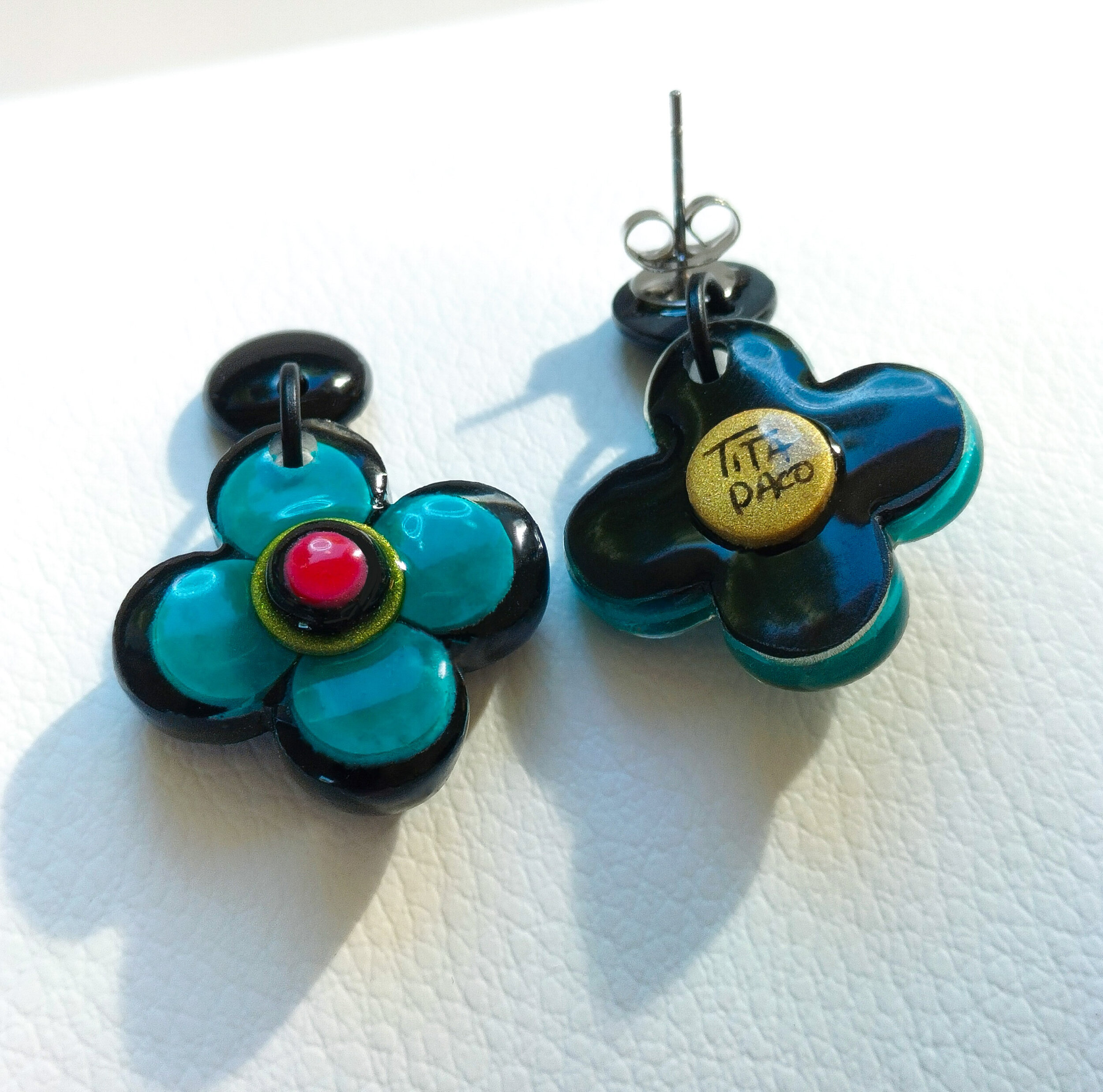 Boucles-oreilles-petites-fleurs-turquoise-1