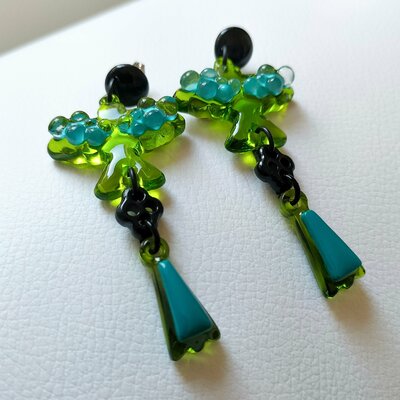 Boucles-d-oreilles-large-oiseaux-verts-bleus-1