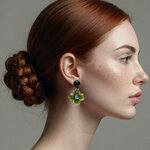 Boucles-oreilles-petites-fleur-verte