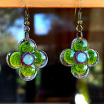 Boucles-oreilles-petites-fleur-verte-6
