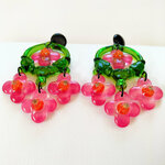 boucles-d-oreilles-xl-creole-verte-fleurs-roses-4
