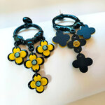 Boucles-oreilles-xxl-fleurs-jaunes-noires-9
