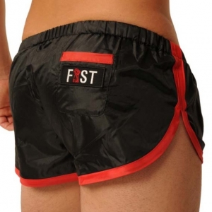 short-court-fist-noir-rouge (1)