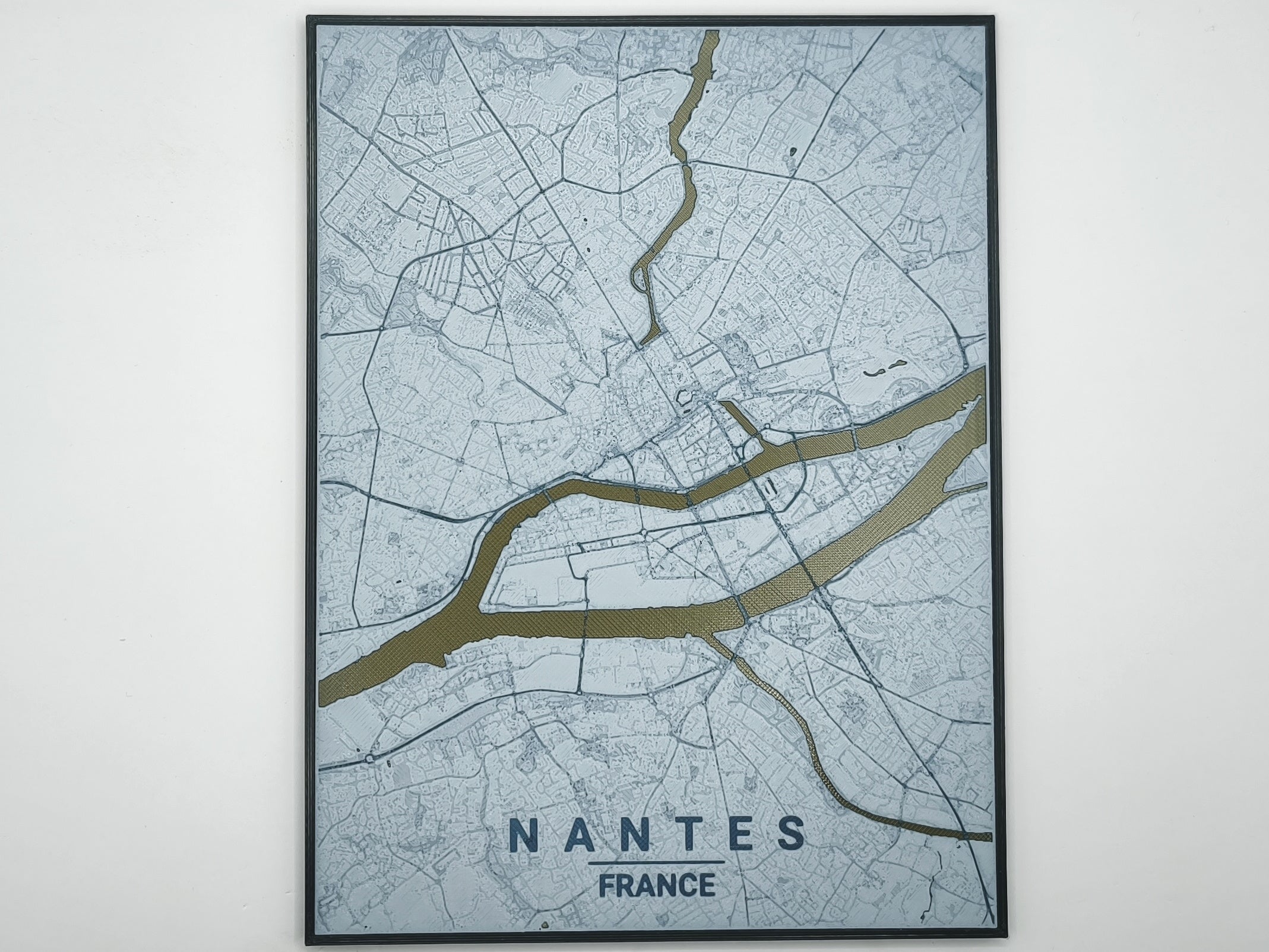carte_nantes_imprimee_3d_couleur_bleue_avec_cadre