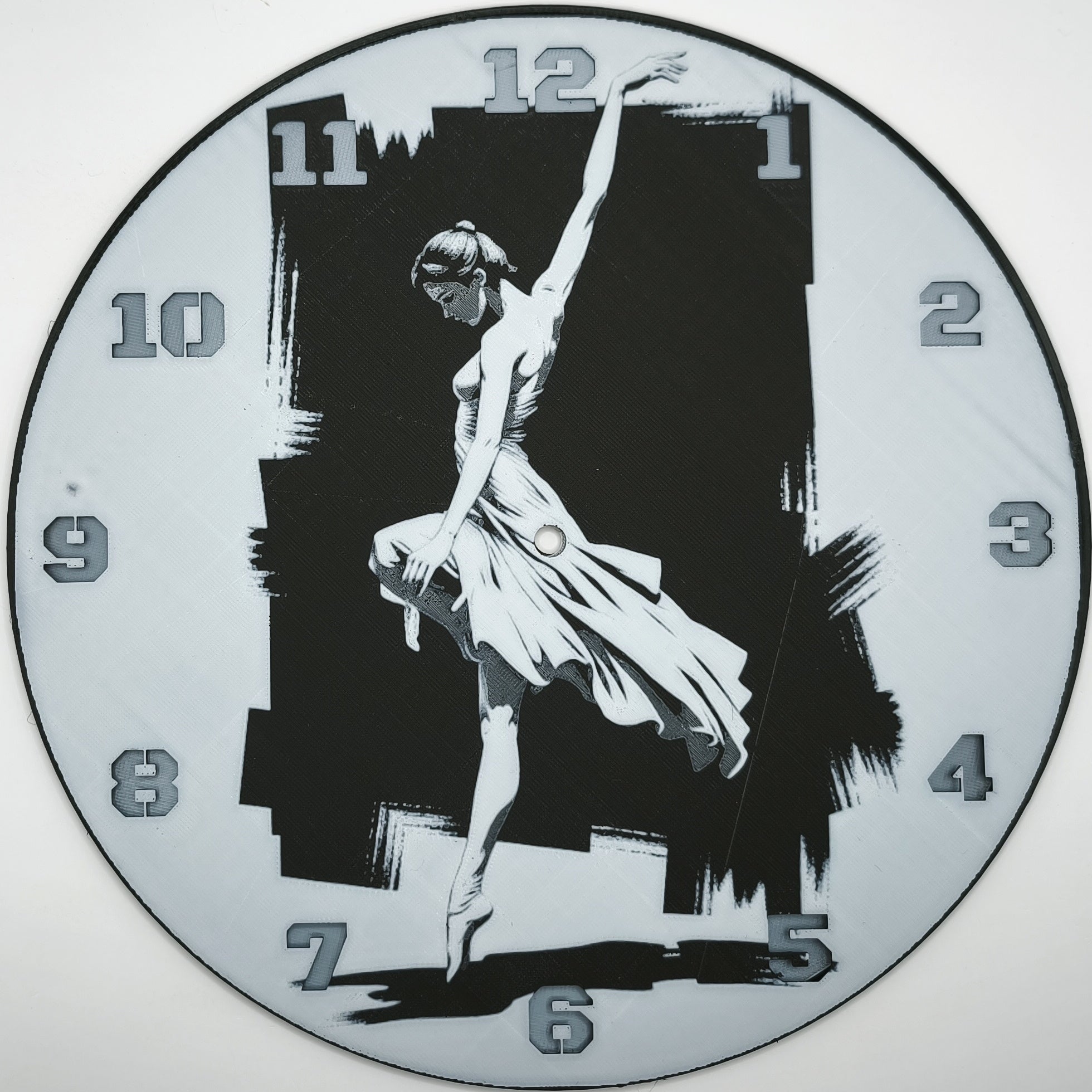 horloge_complete_La_danseuse_etoile_impression_3D_nombres_couleur_argent