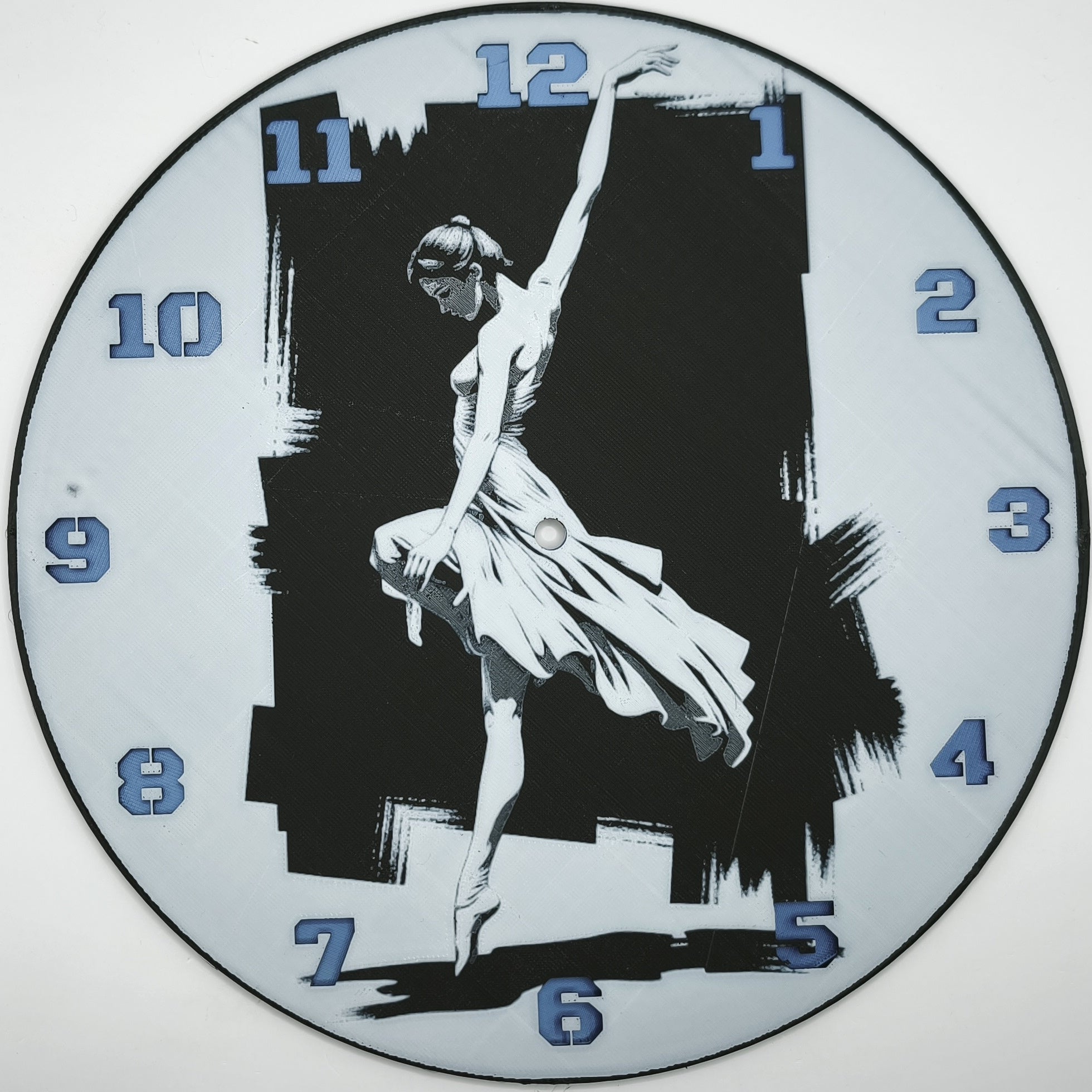horloge_complete_La_danseuse_etoile_impression_3D_nombres_couleur_bleu