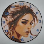 horloge_complete_La_femme_en_safran_impression_3D_nombres_couleur_bleu