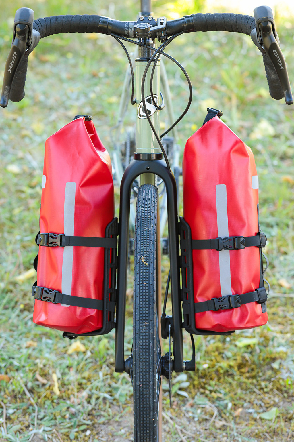 sacoche-fix-fourche-z-adventure-fork-pack-6l (8)