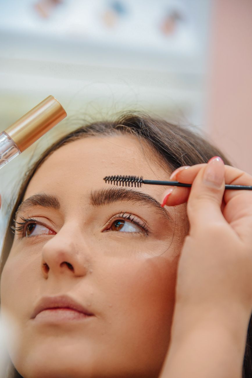 photos gratuites de applicateur de baguette application de maquillage beaute