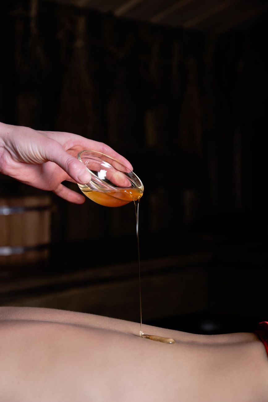 MASSAGE NURU