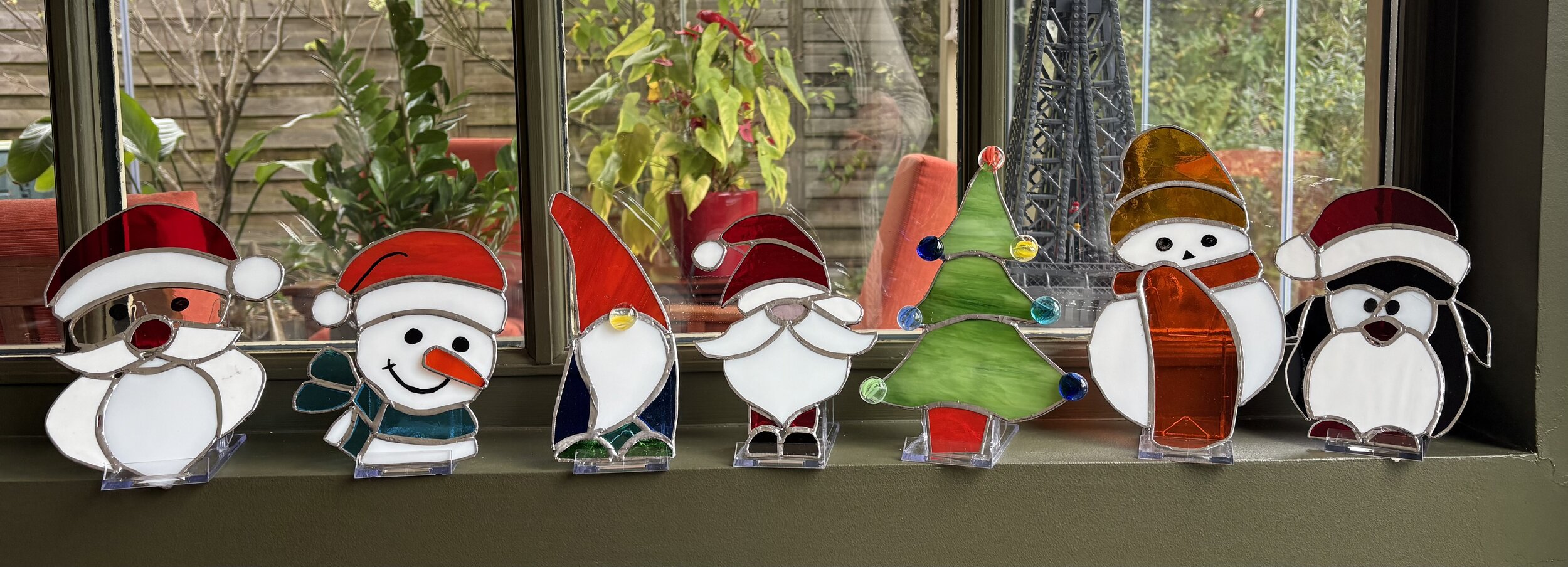 Idées de décoration de Noël en vitrail : 6 façons d'illuminer votre intérieur