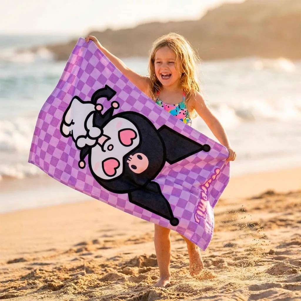 serviette-hello-kitty-kuromi-heart-70x140-3