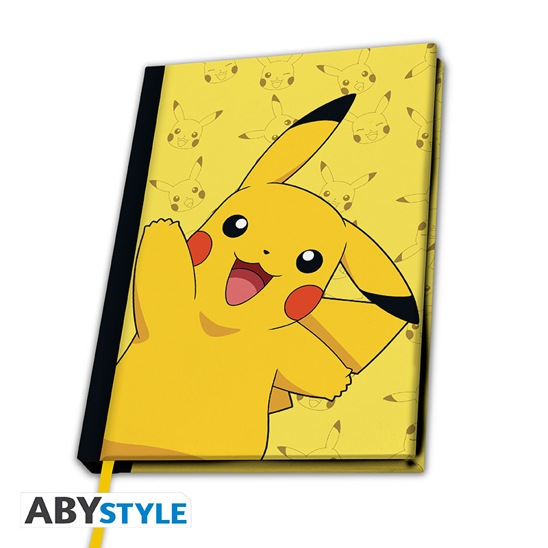 coffret-cadeau-pokemon-pikachu-cahier-a5-mug-cartes-postales-2
