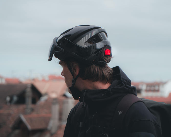 casque de trottinette avec visiere photochromique 6pg