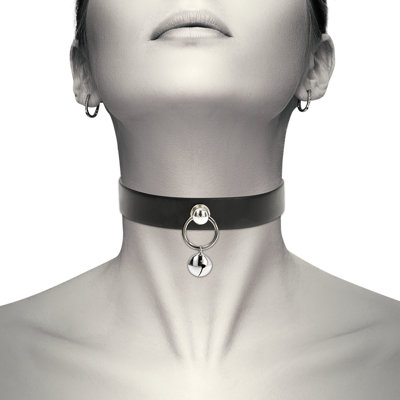 collier fétiche en cuir végan hochet et cerceau Coquette Chic Desire 2