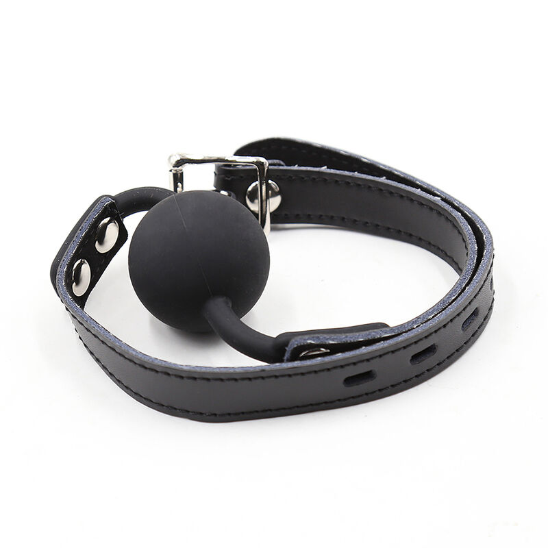 bâillon boule en silicone avec ceinture et cadenas Ohmama Fetish 5