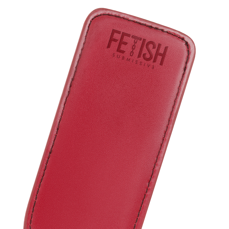 fouet en cuir végan Fetish Submissive Dark Room 4