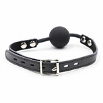bâillon boule en silicone avec ceinture et cadenas Ohmama Fetish 4