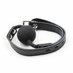 bâillon boule en silicone avec ceinture et cadenas Ohmama Fetish 5