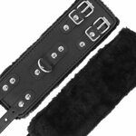 menottes réglables doublées en similicuir PVC noir Darkness 5