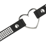 ras de cou en cuir végan avec cœur Coquette Chic Desire 4