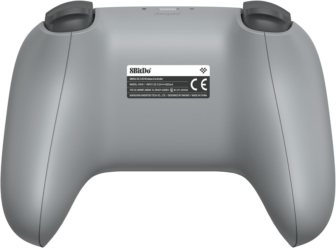 Dos de la manette 8BitDo 64 grise avec son étiquette