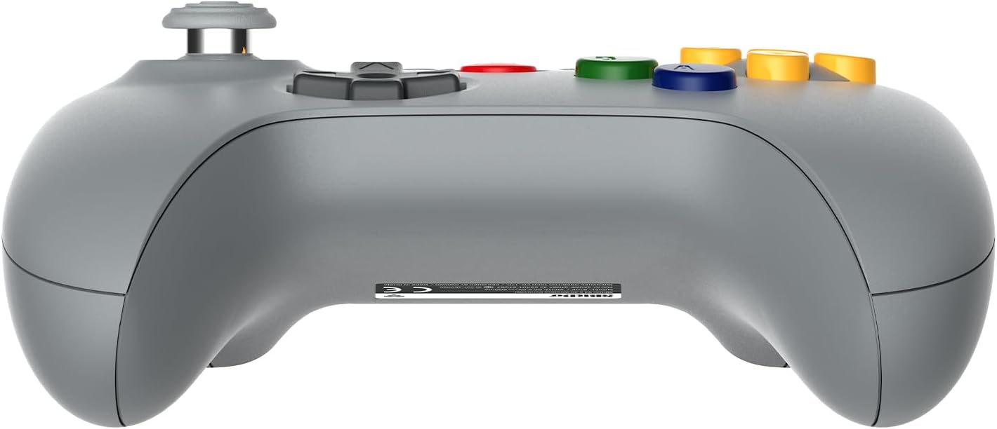 Tranche inférieure de la manette 8BitDo 64 grise