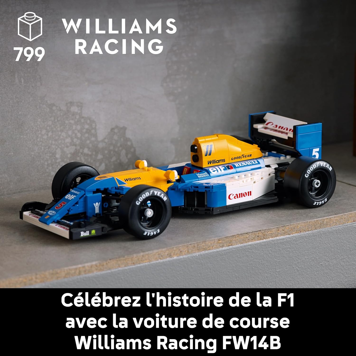 Williams FW14B LEGO posée sur une étagère devant un mur gris