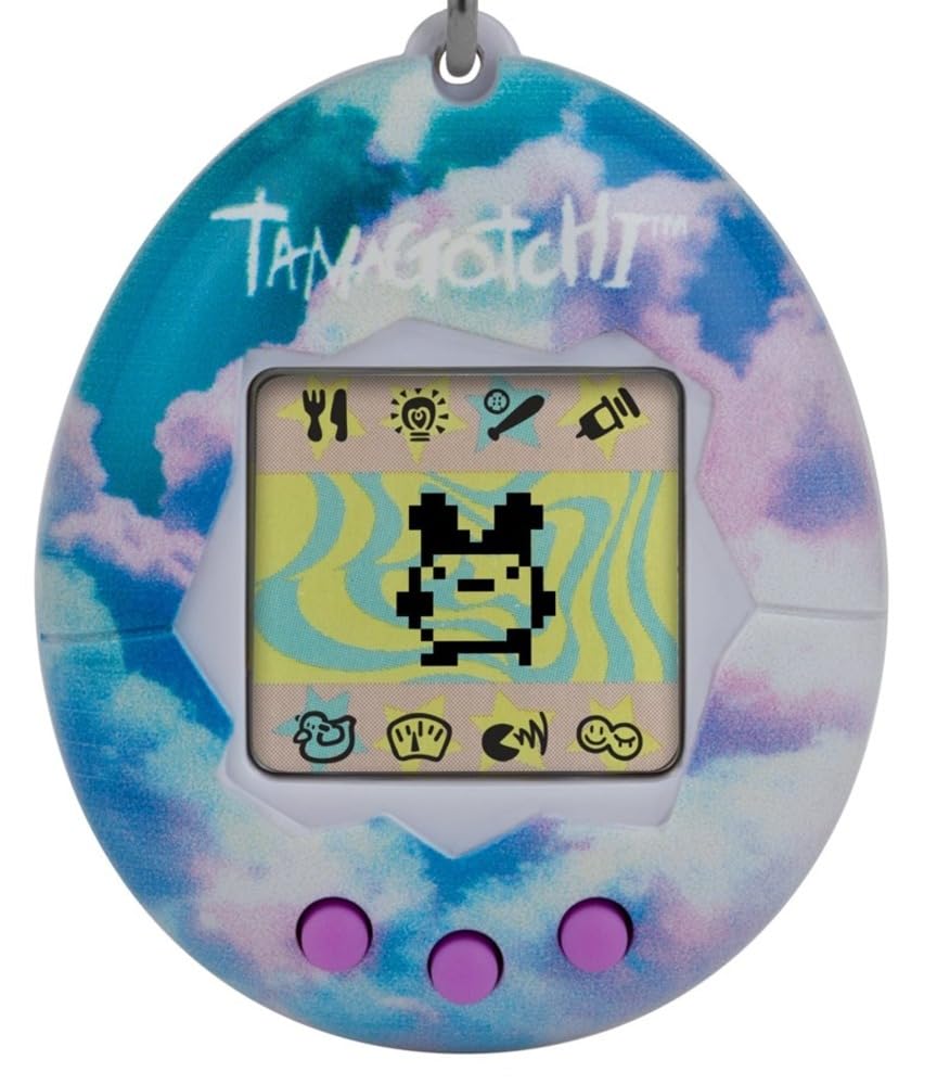 Tamagotchi Original Sky vu de face, coque bleue et violette à nuages, boutons violets