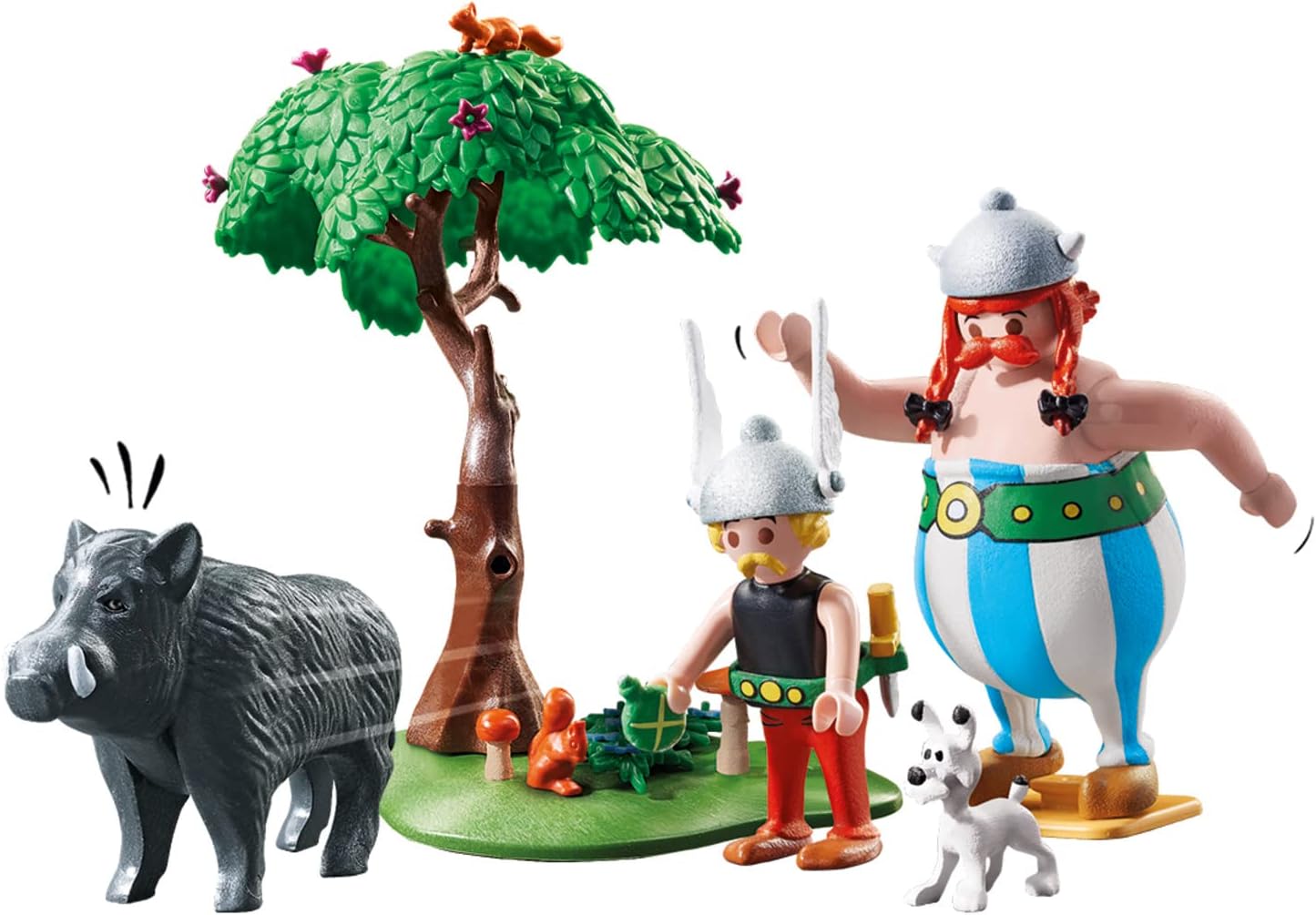 Scène montée sur fond blanc : le sanglier, larbre aux écureuils, Astérix, Obélix et Idéfix