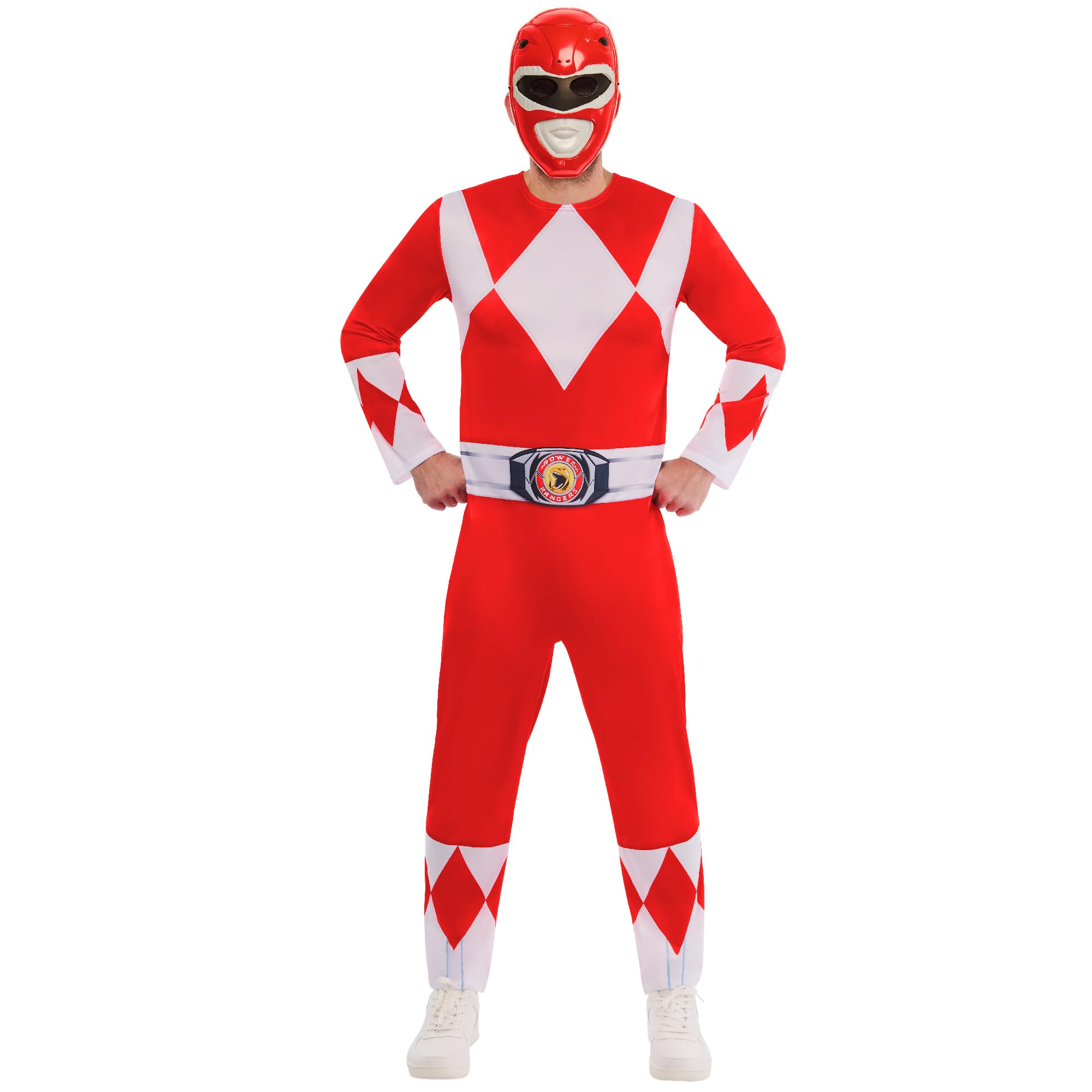 Homme de face en costume de Ranger rouge : combinaison à losanges blancs, masque et baskets blanches