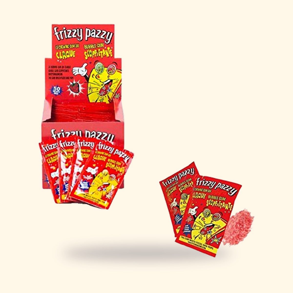 Présentoir de sachets Frizzy Pazzy fraise, quatre sachets et un tas de grains roses, sur fond crème
