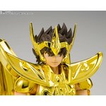 Visage de Seiya coiffé du casque du Sagittaire