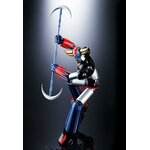 Goldorak GX-76 en garde avec sa double hache dressée