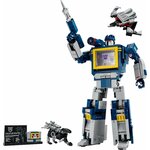 Soundwave monté en robot, bras levé, avec Ravage, Laserbeak et la plaque, sur fond blanc