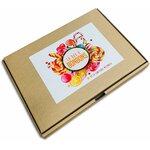 La boîte fermée avec son étiquette « La box à bonbons by la Confiserie Melunaise »