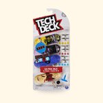 Blister Tech Deck Ultra DLX de 4 finger skates, exemple de modèle aux planches Zero, sur fond crème