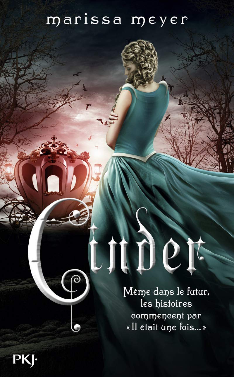 Couverture de Cinder, tome 1 des Chroniques lunaires de Marissa Meyer, édition brochée