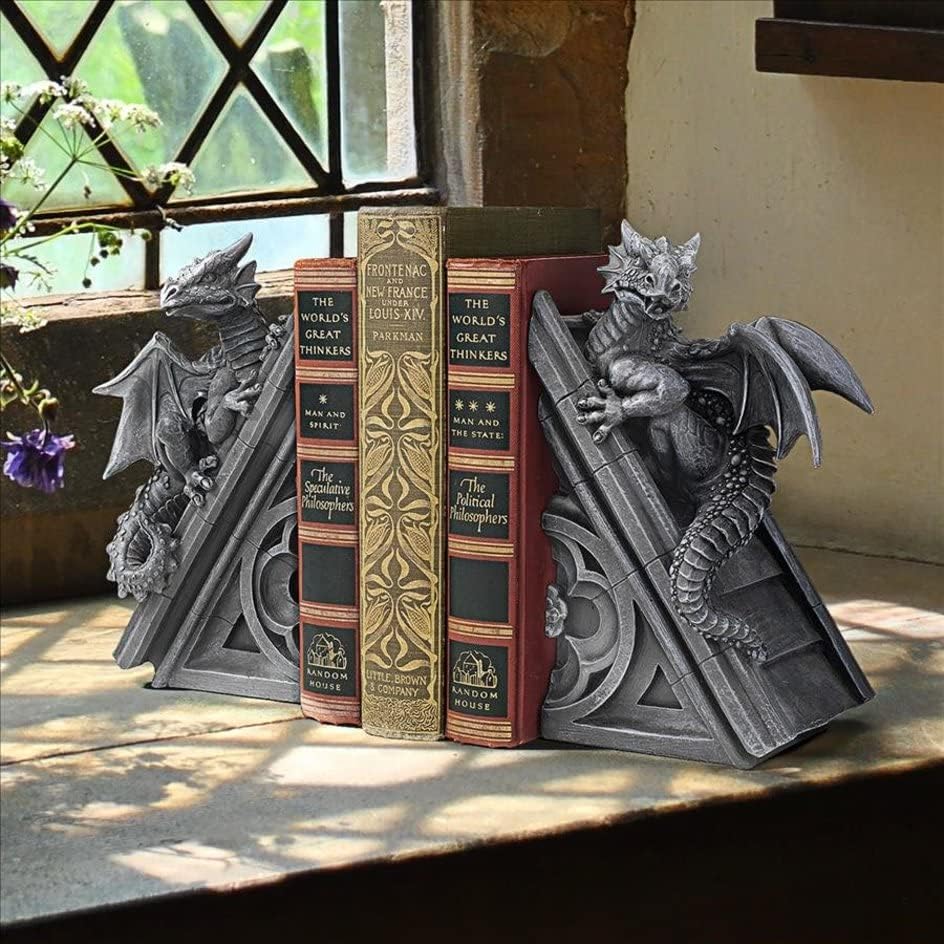 Serre-livres dragons ailés sur flèches gothiques en résine (paire), vue 2