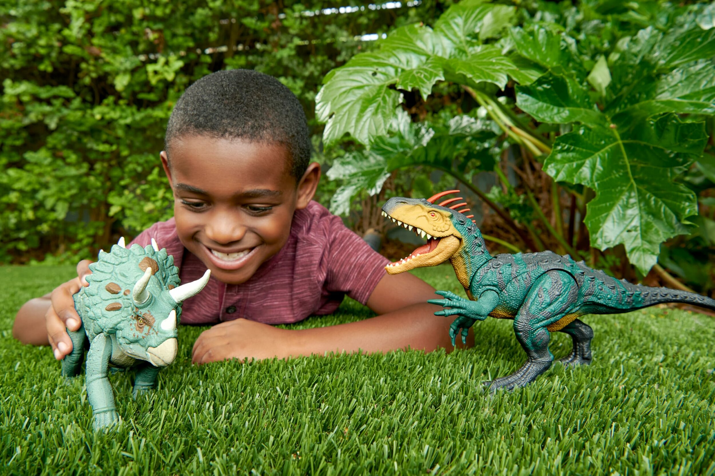 Triceratopo Predatori Giganti Mattel HTK79, altra vista