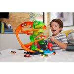 Macchinina Hot Wheels che colpisce il T-Rex, altra vista