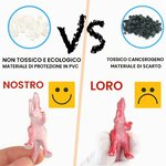 Mini dinosauro DERAYEE in mano, dettaglio