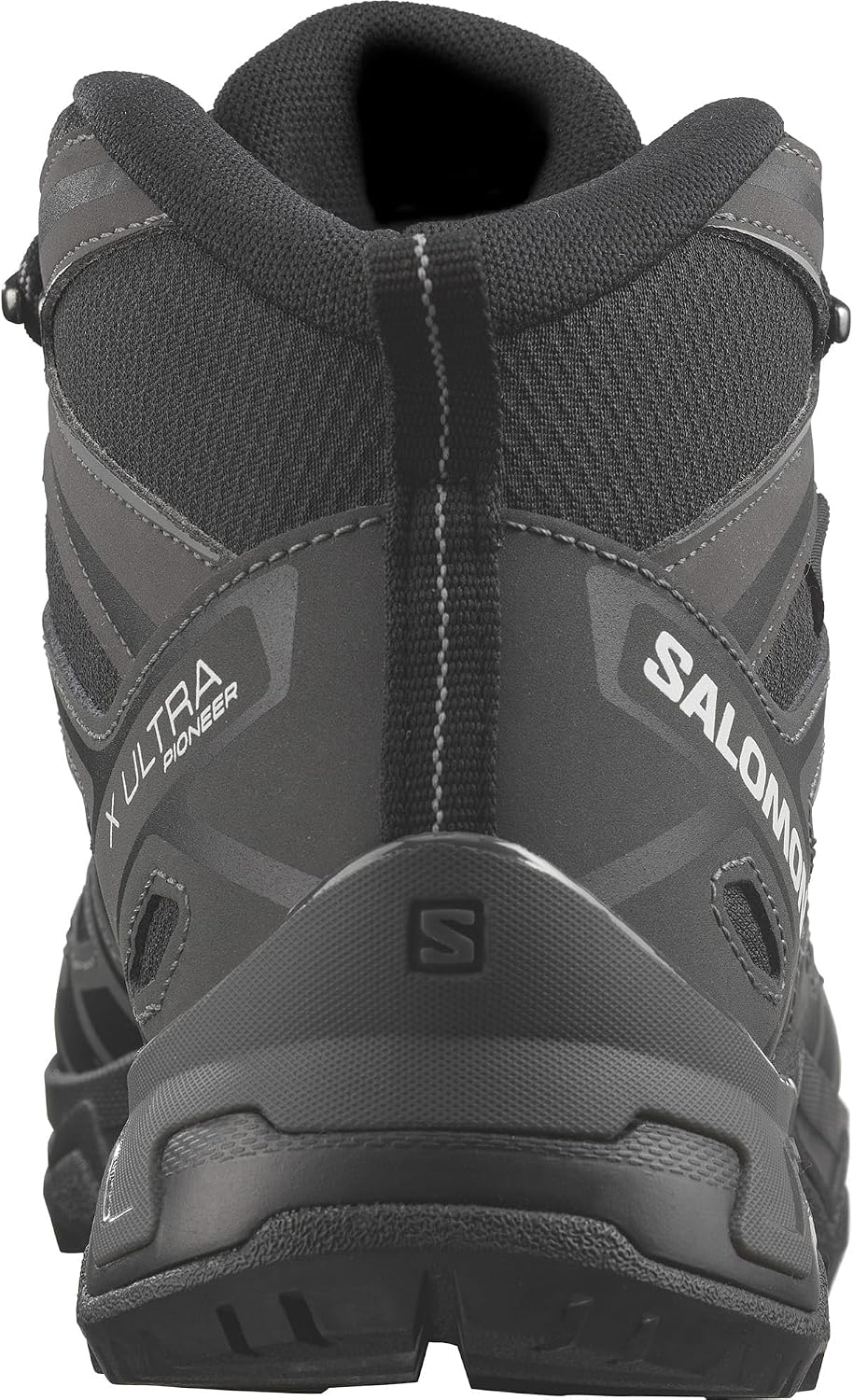 Particolare della scarpa da trekking Salomon X Ultra Pioneer Mid