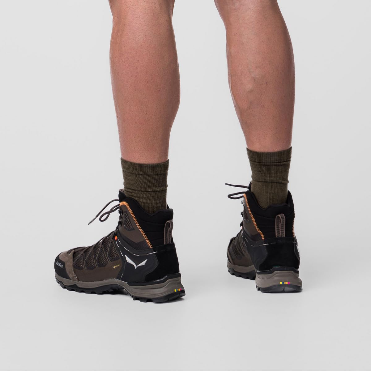 Salewa Mountain Trainer Lite Mid GTX da unaltra angolazione