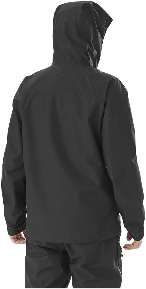 Giacca Millet Seneca GTX nera vista di spalle con cappuccio alzato