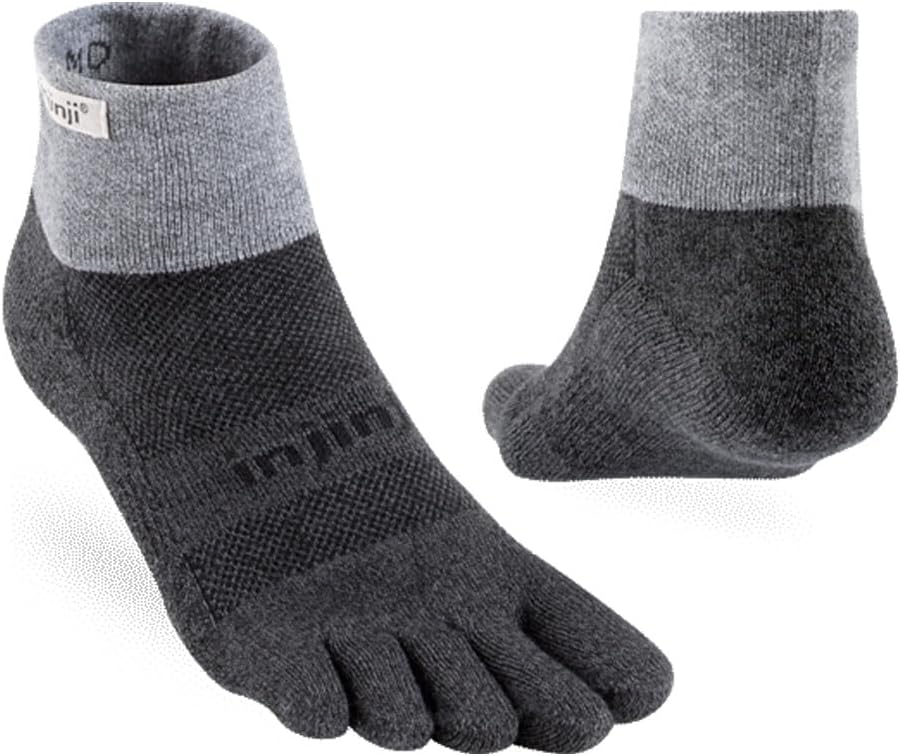 Paio di calze Injinji Trail grigie viste da due lati
