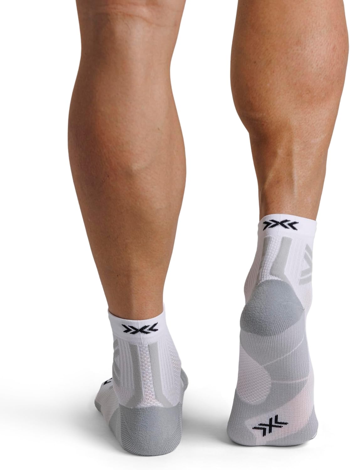Calze X-Socks bianche indossate viste da dietro
