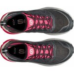 Coppia di SCARPA Golden Gate ATR vista dallalto con lacci rosa