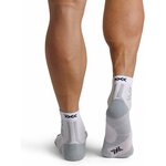 Calze X-Socks bianche indossate viste da dietro